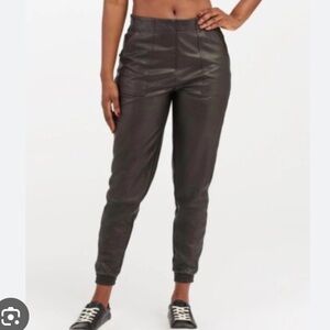 SPANX Leather Like Joggers size Large in Dark Brown black